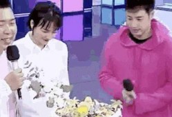 网红吃瓜结婚视频播放,瓜田里的爱情故事